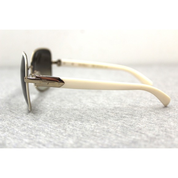 Salvatore Ferragamo Sunglasses Womens Ivory SF150S Square Gradient Italy main image 11
